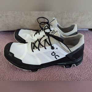 On Running Men's Cloudventure Peak Running Shoe